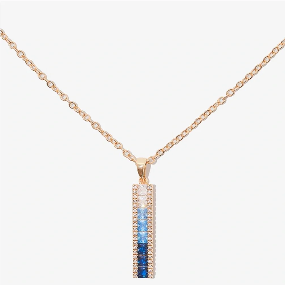 NWT VINCE CAMUTO BLUE OMBRÉ CZ NECKLACE - Picture 2 of 9